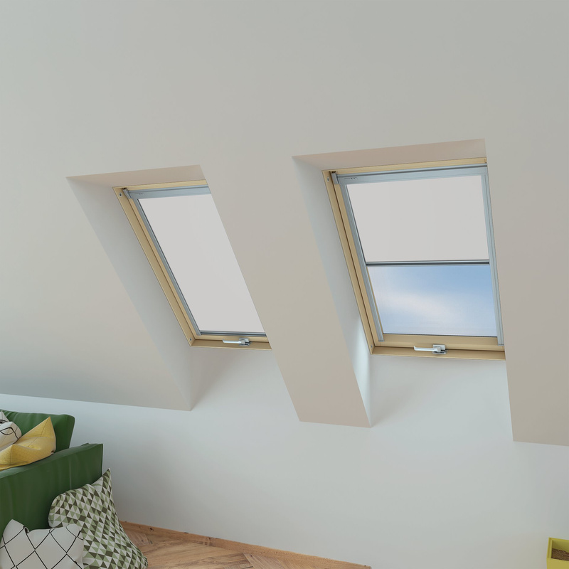 Roleta wewnętrzna do okna dachowego Fakro ARP Z-W/254 66x140 rozpraszająca elektryczna