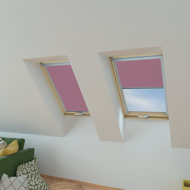 Roleta wewnętrzna do okna dachowego Fakro ARP Z-W/250 78x118 rozpraszająca elektryczna