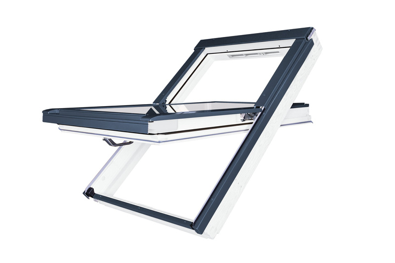 Okno dachowe Fakro FTU-V U41 AUMX RAL 7016 134x98 3-szybowe drewniano-poliuretanowe